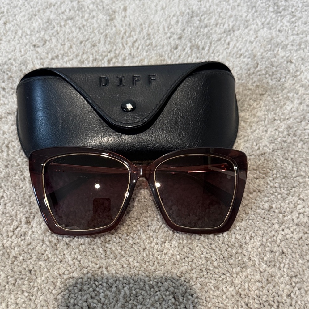 Diff Eyewear Women’s Oversized Square Sunglasses in Dark Brown